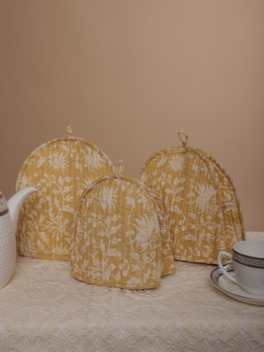 Tea cozy